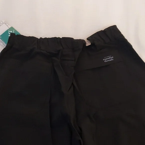 Essential Threads Welby mens Scrubs set - Picture 8 of 16